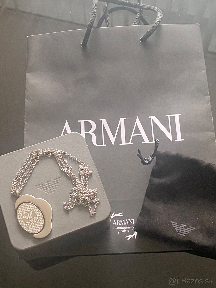 Privesok Armani
