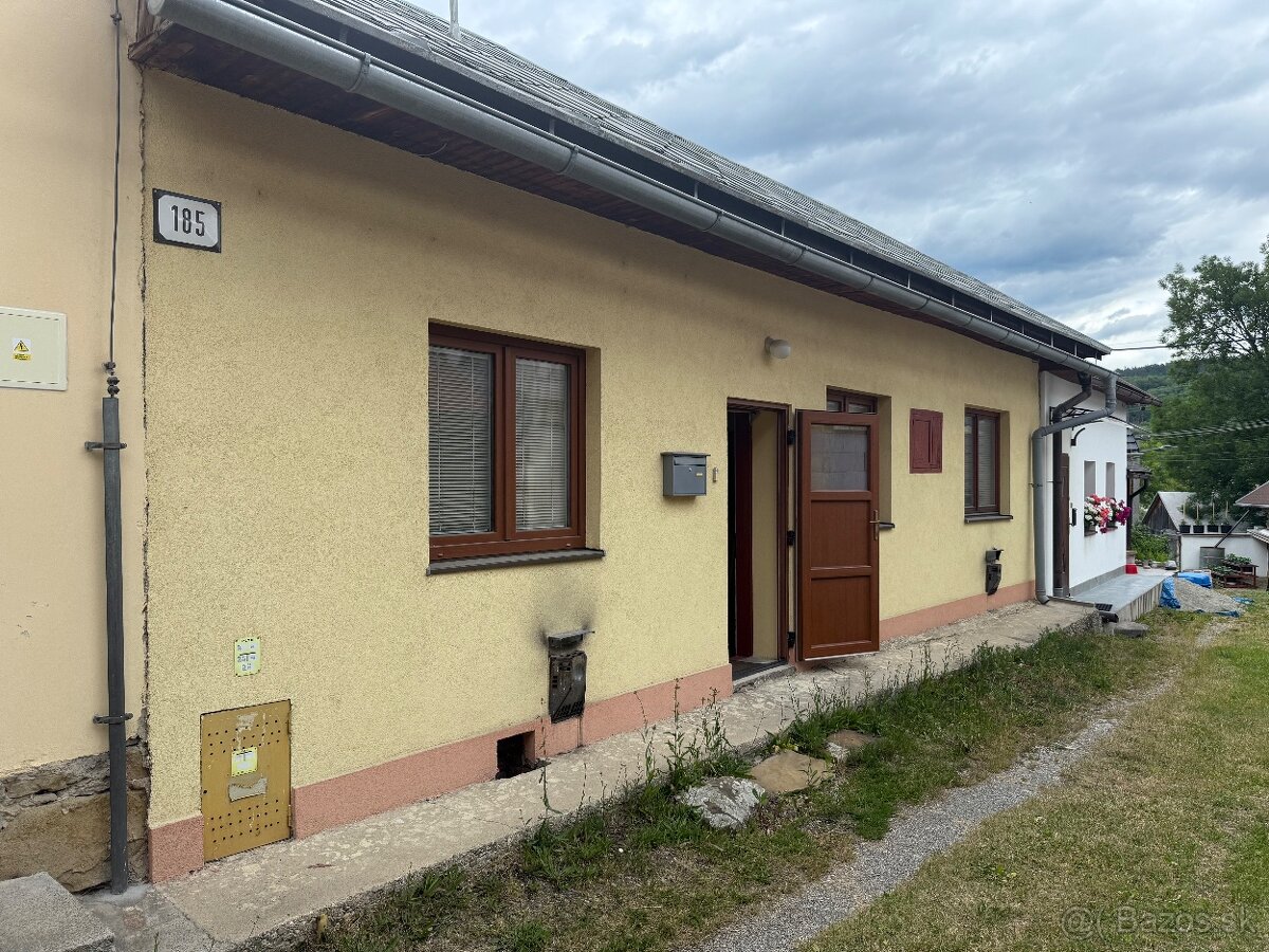 Predám dom s pozemok Varin