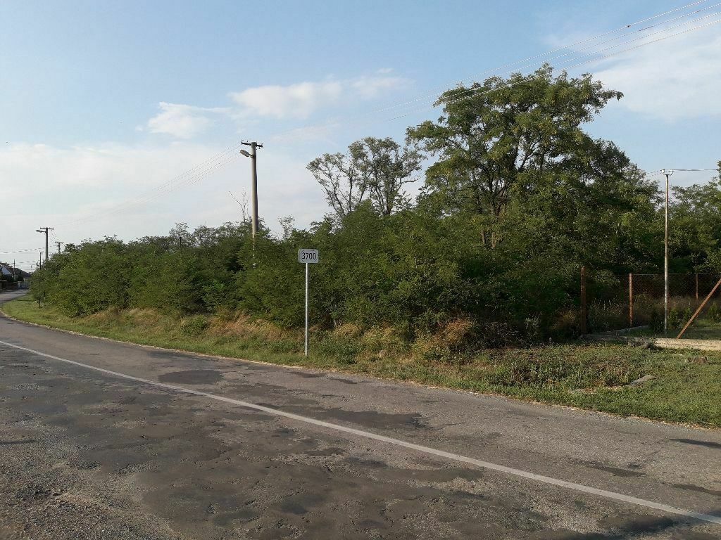 Veľký stavebný pozemok 3501 m2, Bačka