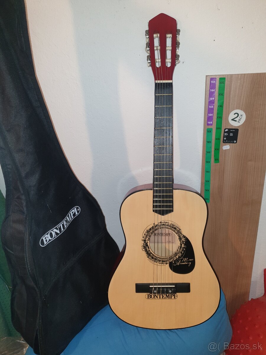 Detská gitara niva nepouzita dĺžka 70cm