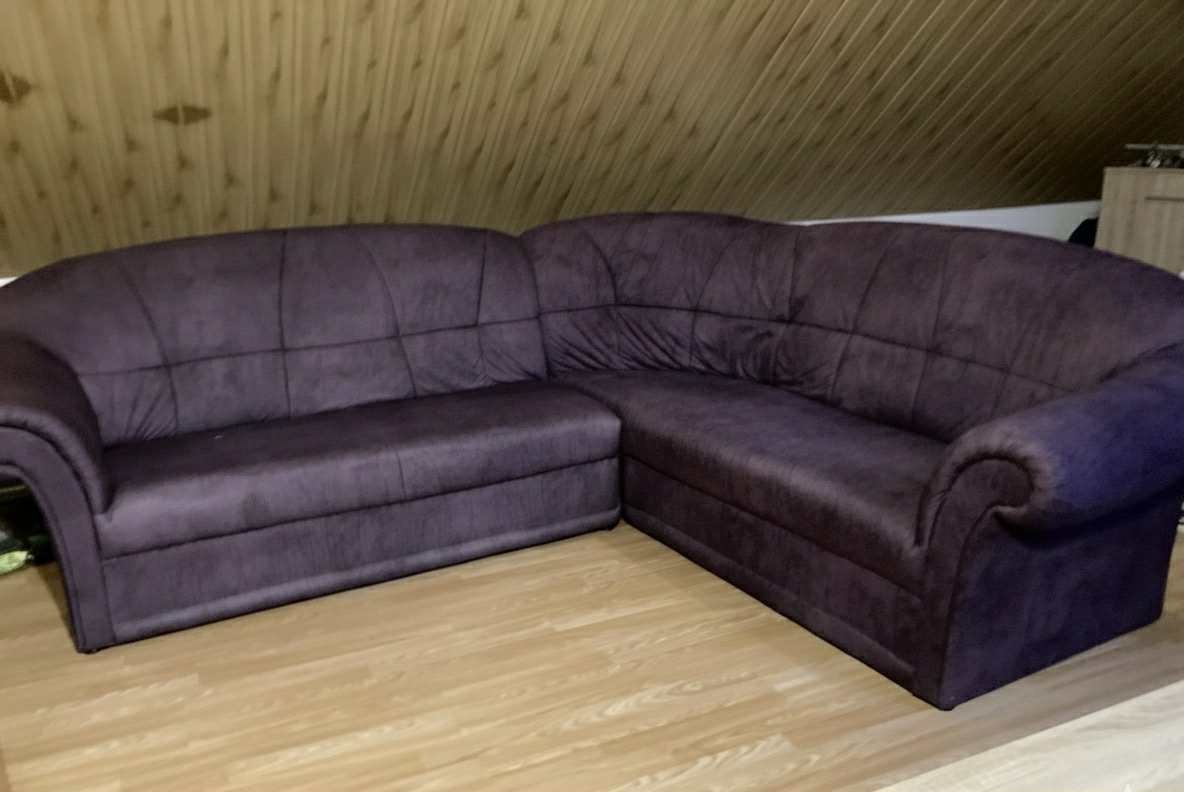 Darujem rohový gauč fialový v tvare L