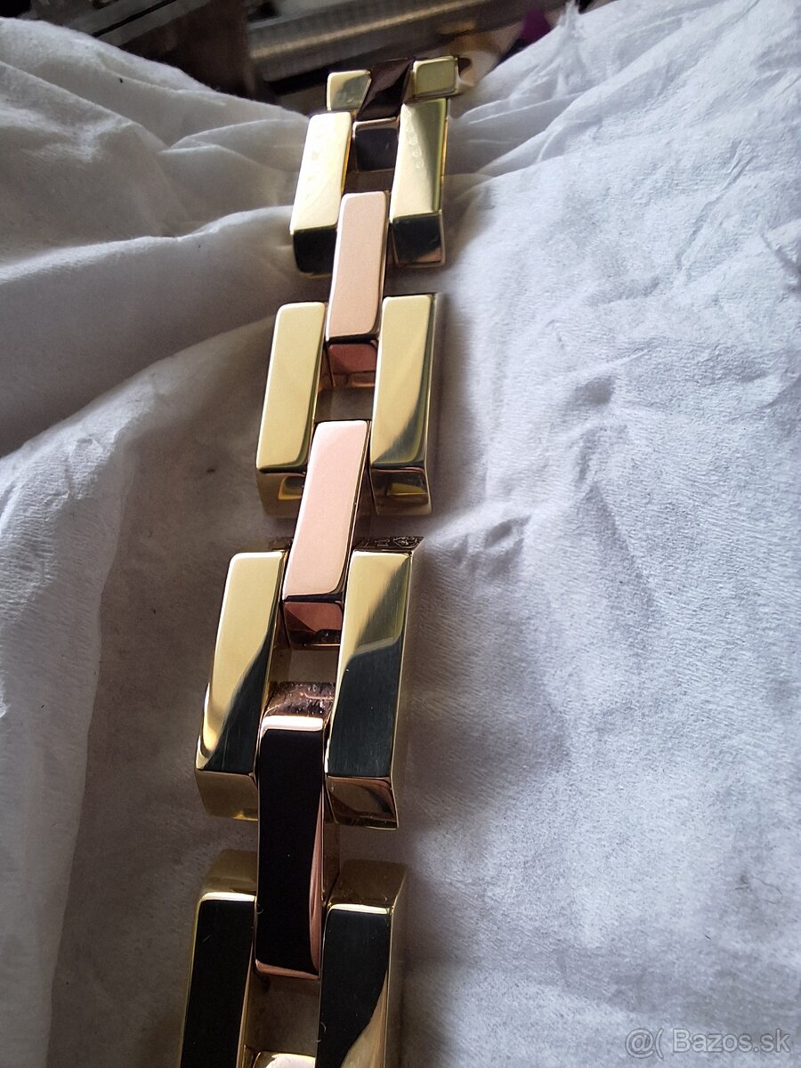 Zlatý dámsky náramok Au 585