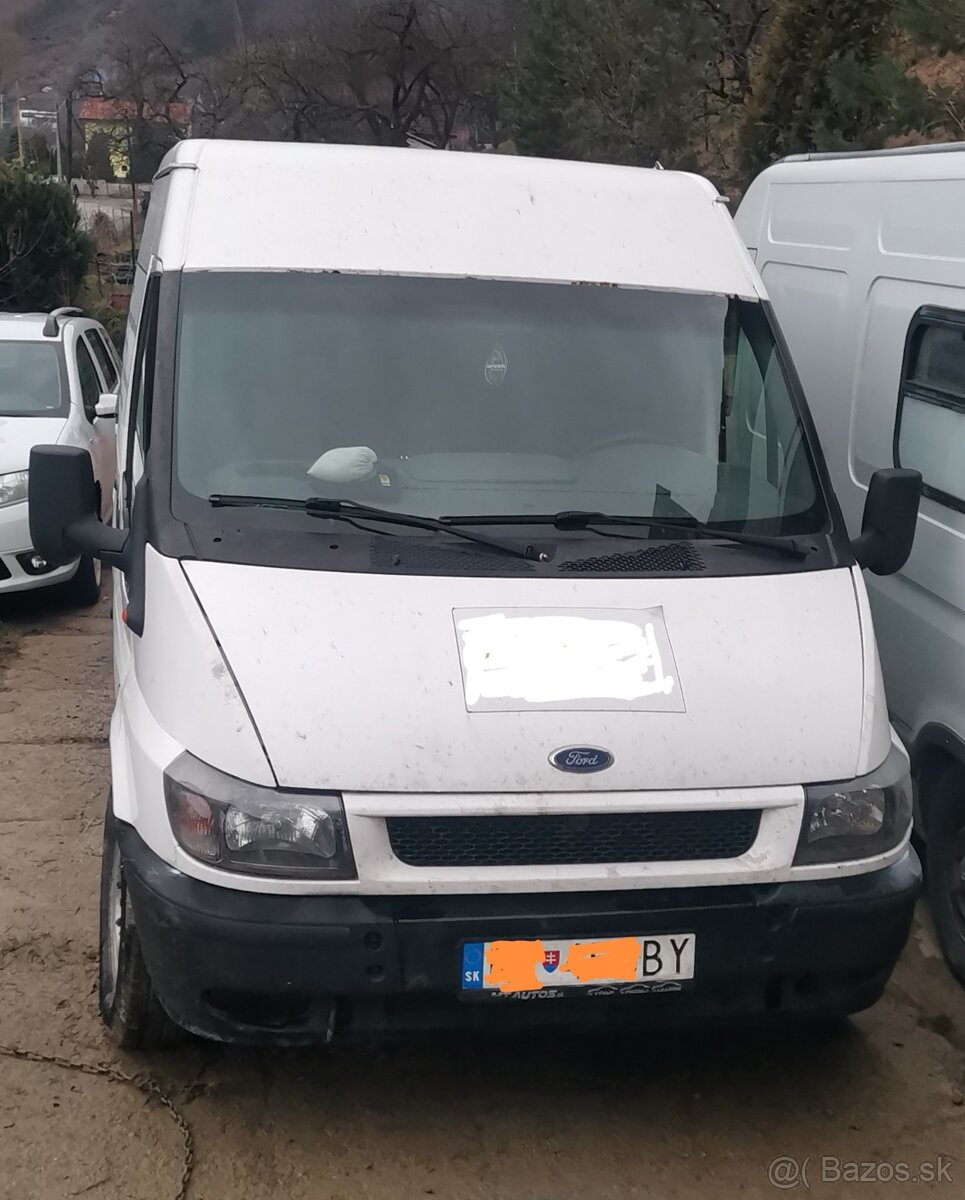 ZANOVNA STK a EK 2347€ Ford Transit 2.4TDCi 64kW 6miest 6 mi