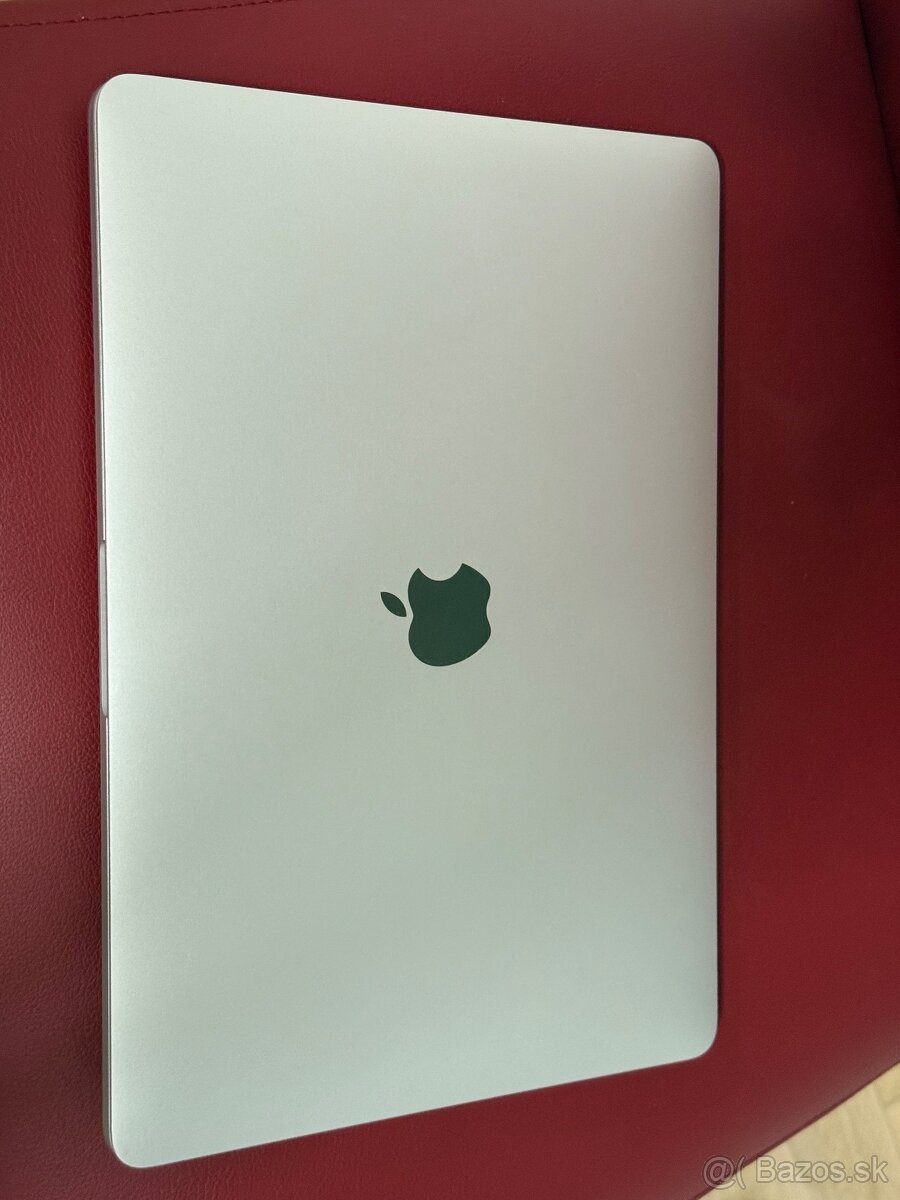 Apple MacBook Pro 13” (2020) – i7 / 32 GB RAM
