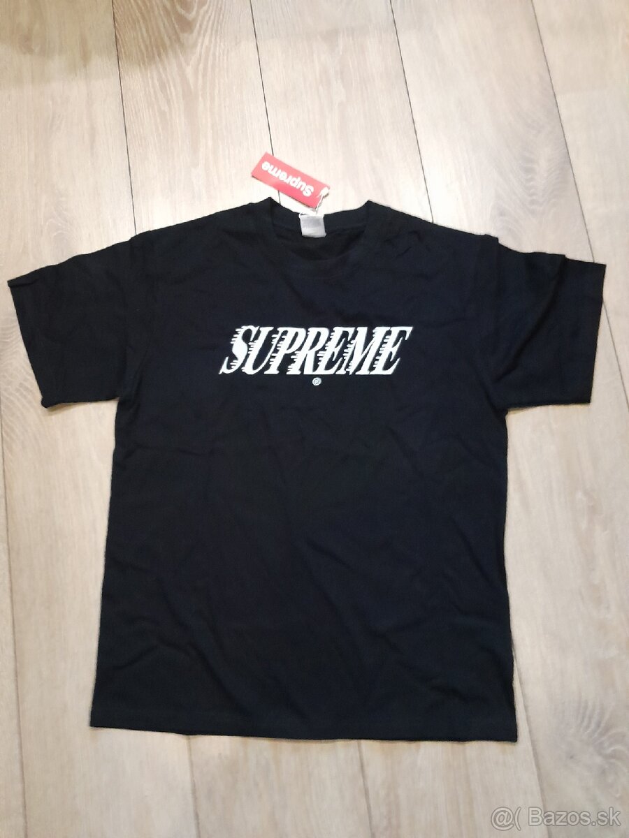 Supreme TEE