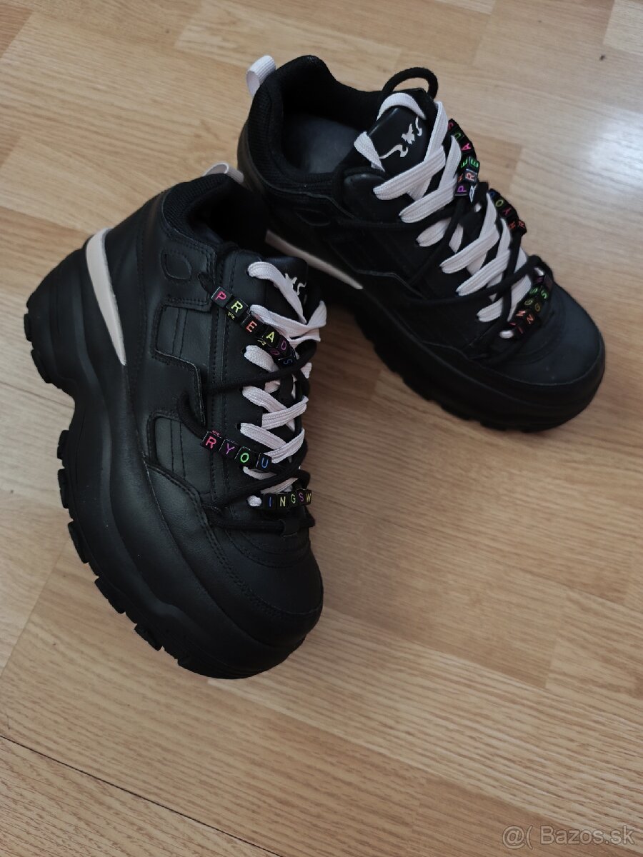 Tenisky na platforme Bershka