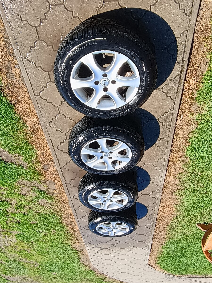 Nové zimné pneu 195/65/R15 na alu diskoch