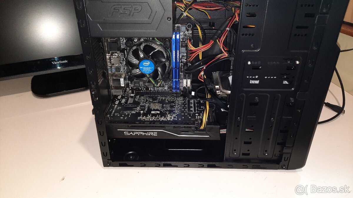 Intel Core i7-4790 3.60 GHz/12 GB DDR3/SSD+HDD/RX 470 8GB.