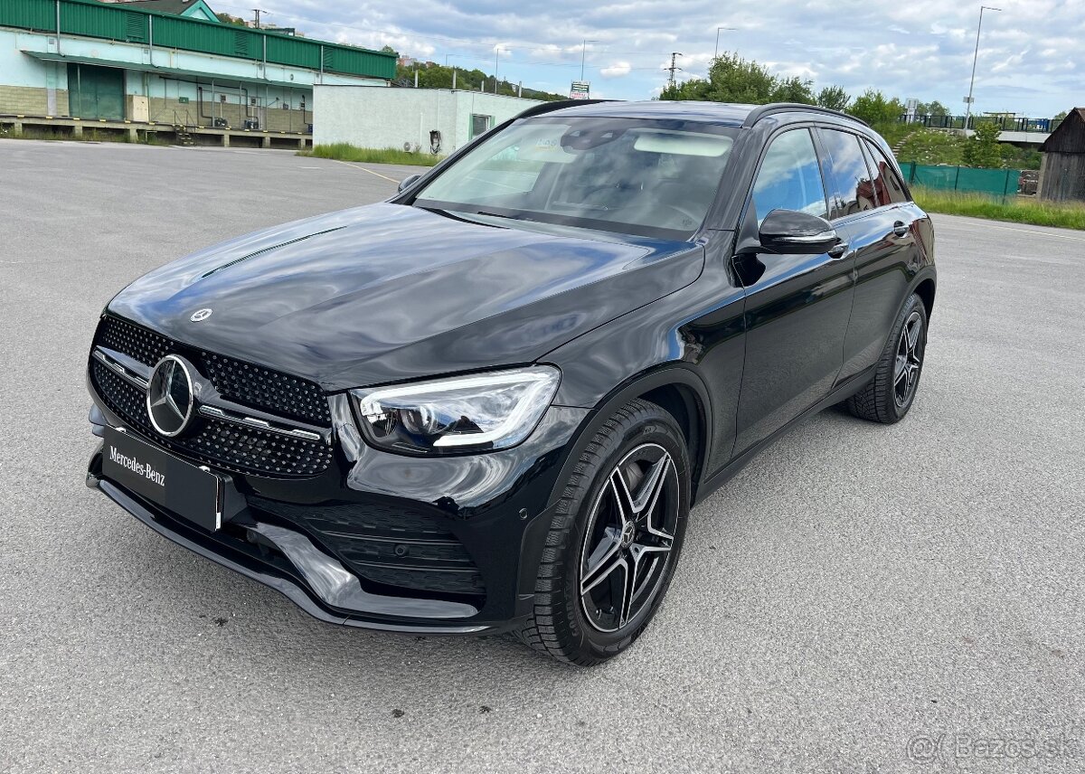 Mercedes Benz GLC 220 D 4-Matic AMG Packet-Black