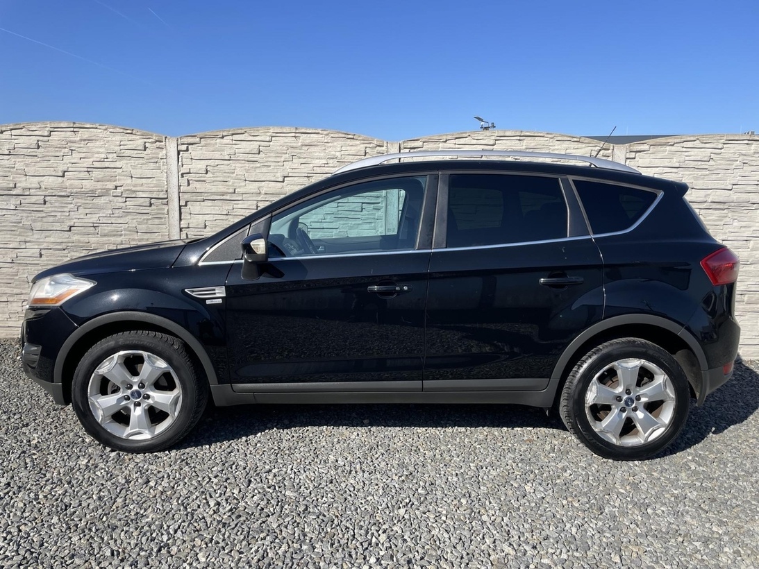 Ford Kuga 2.0TDC-i 4x4 135PS TITANIUM