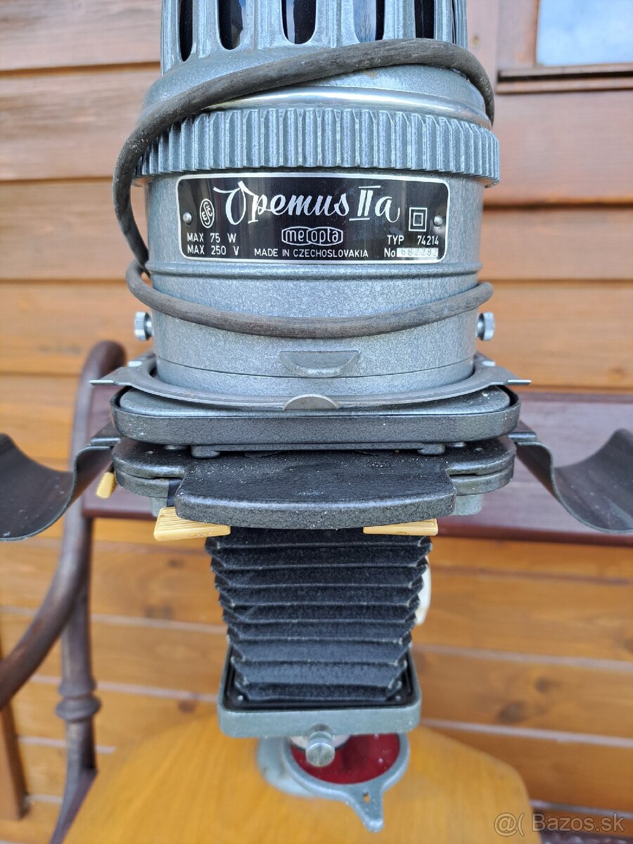 Zväčšovák na dotografie, Opemus 2a