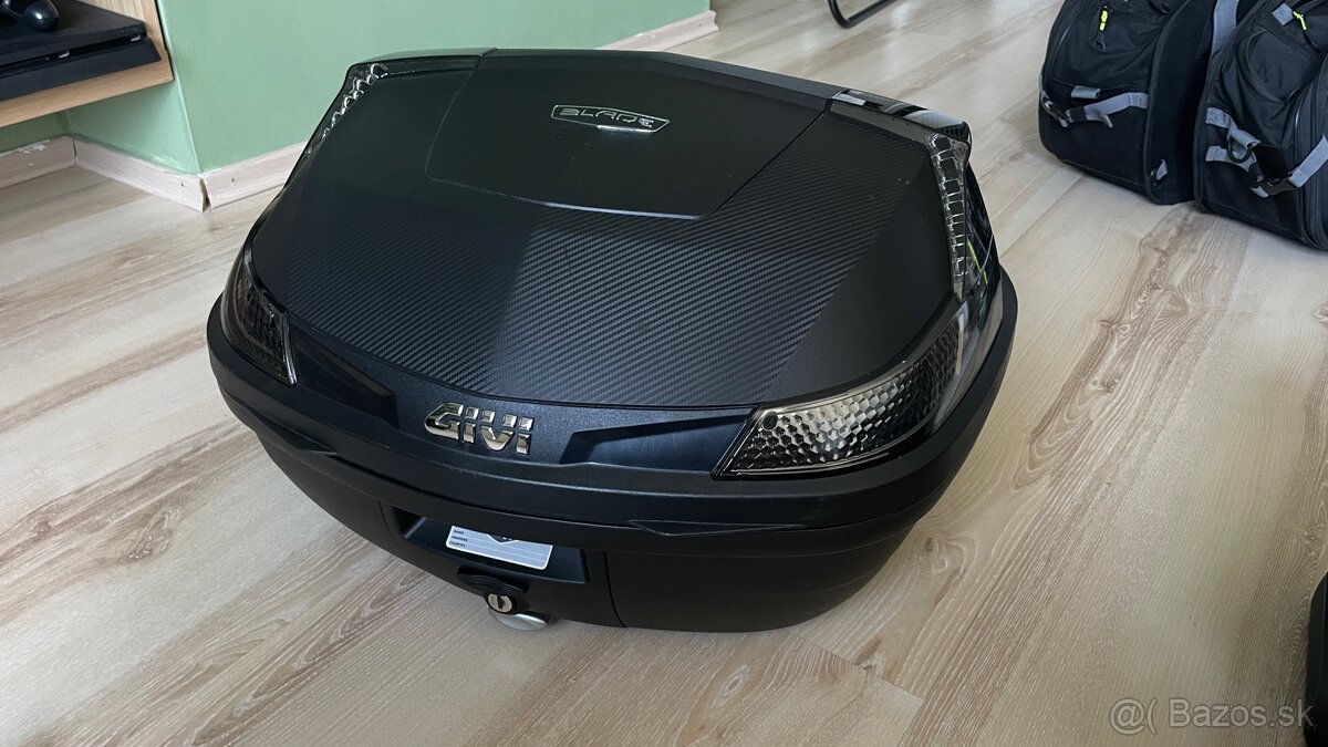 GIVI zadný kufor Blade Tech Monolock - 47L