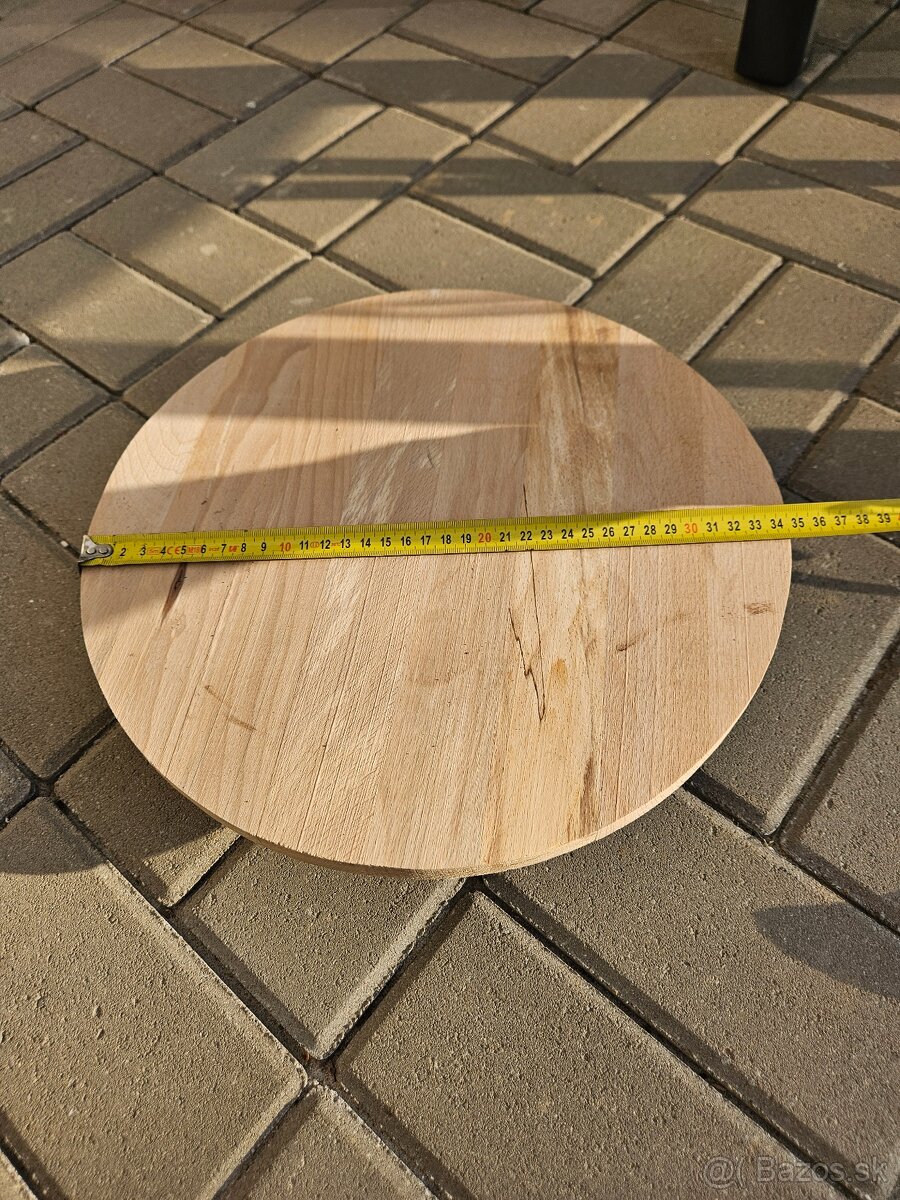 Stojan na kvetinac na kolieskach