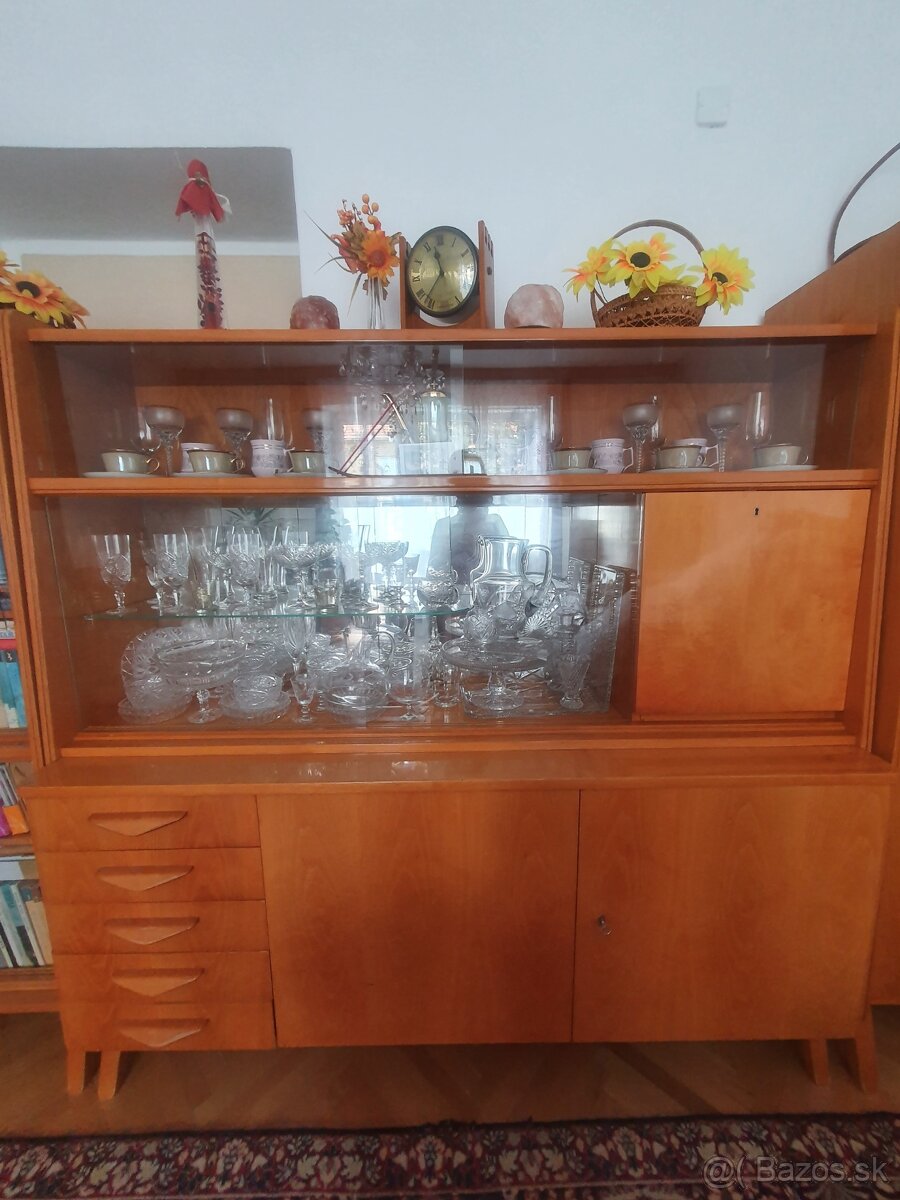 3-dielna obyvačkova stena