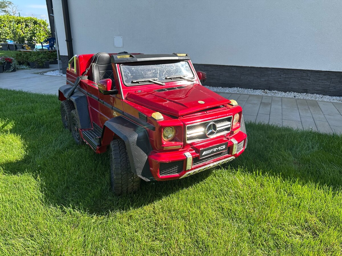 Detské elektrické auto Mercedes na opravu / ND
