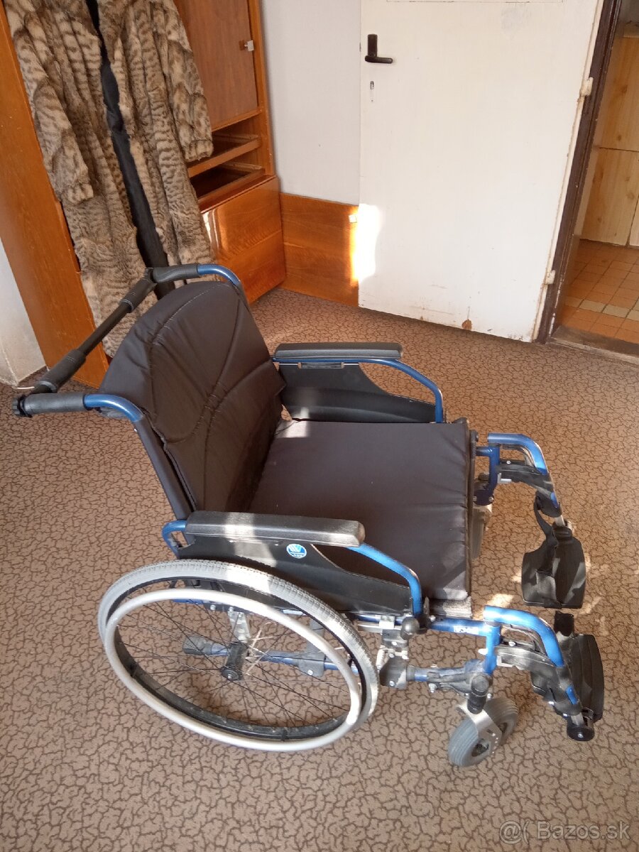 Predám úplne nový nepoužity invalidný vozík