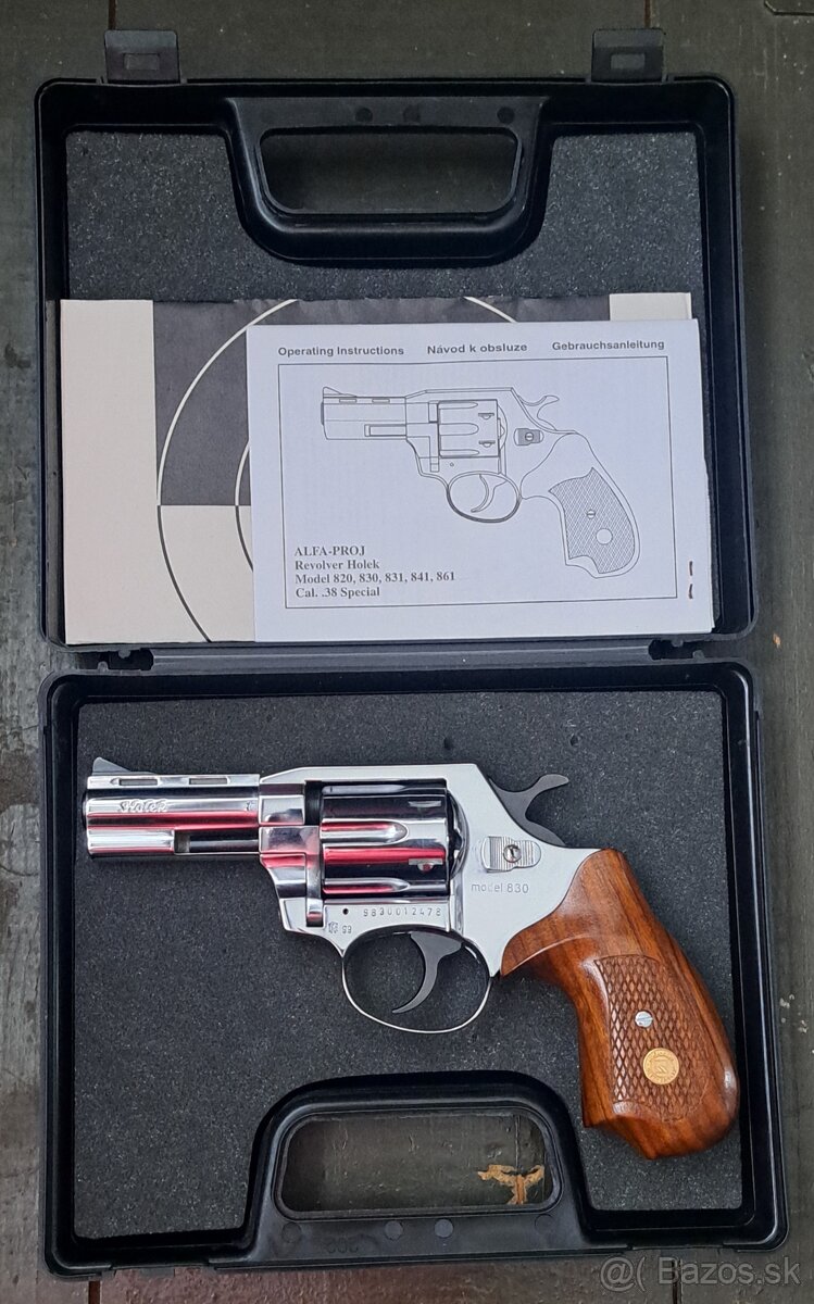 REVOLVER HOLEK model 830