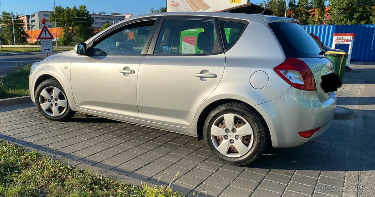 Kia Ceed 2011 1.4 77kW Zachovalé auto do mesta