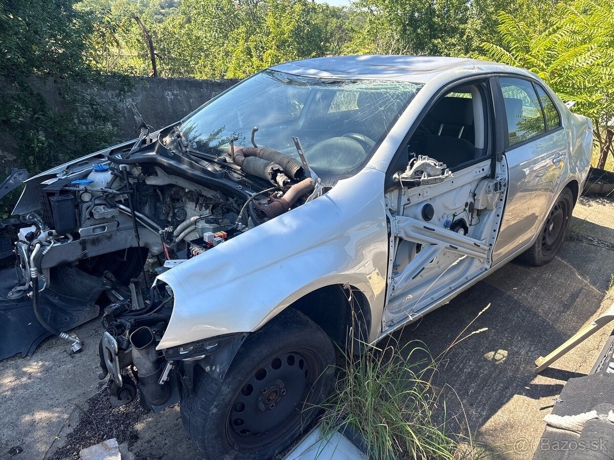 Náhradní díly Vw Jetta , 1.6 Mpi