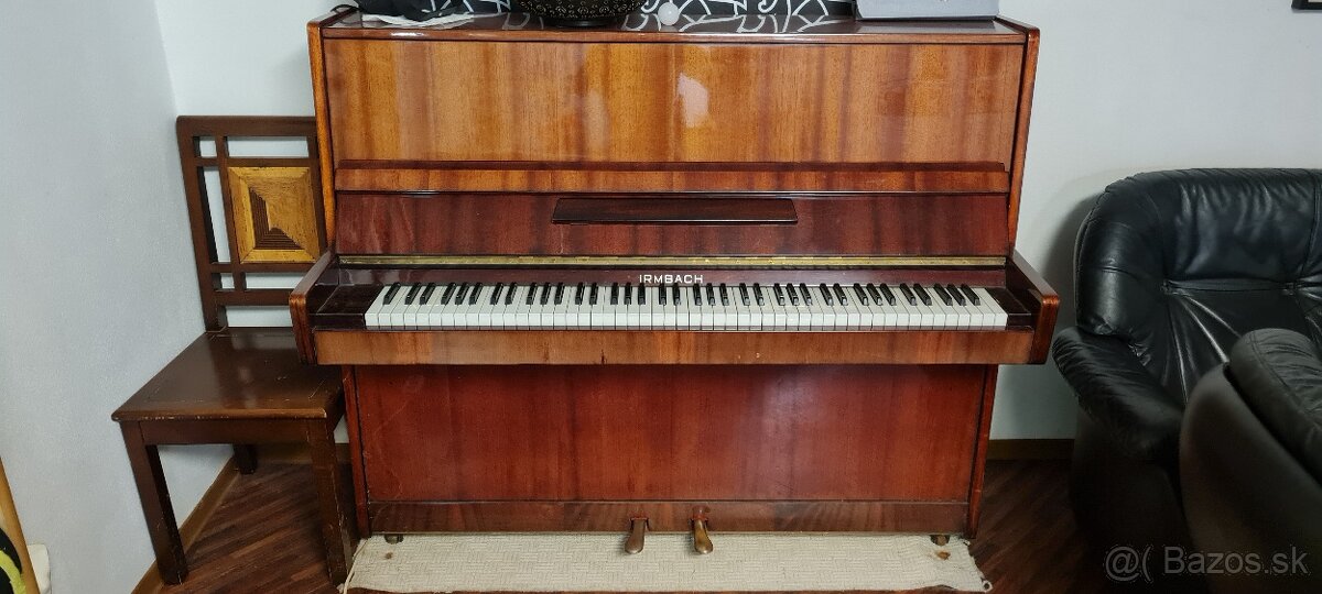 Klavíri značky IRMBACH