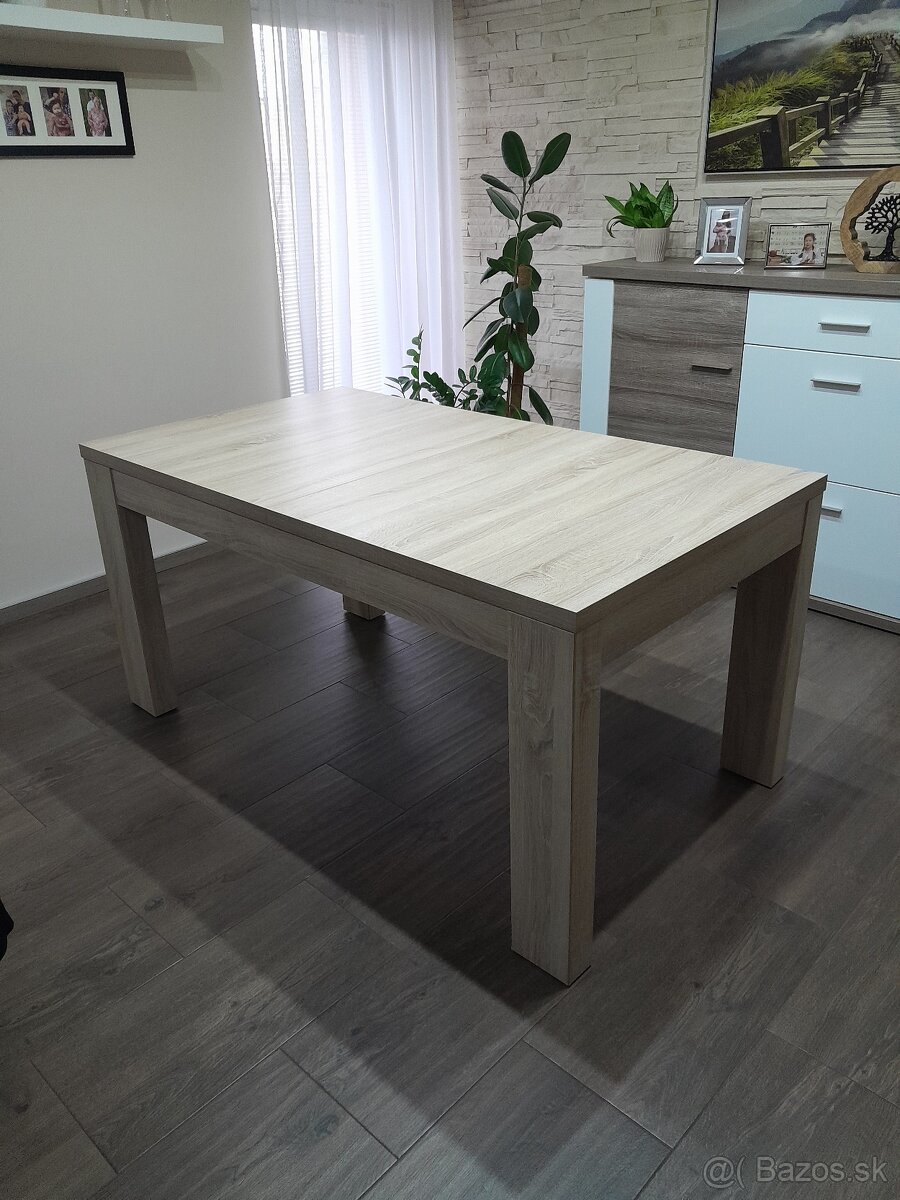 Predám rozkladací jedálenský stôl