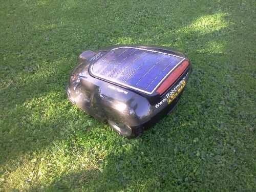 Automower Solar Hybrid – robotický kosačka