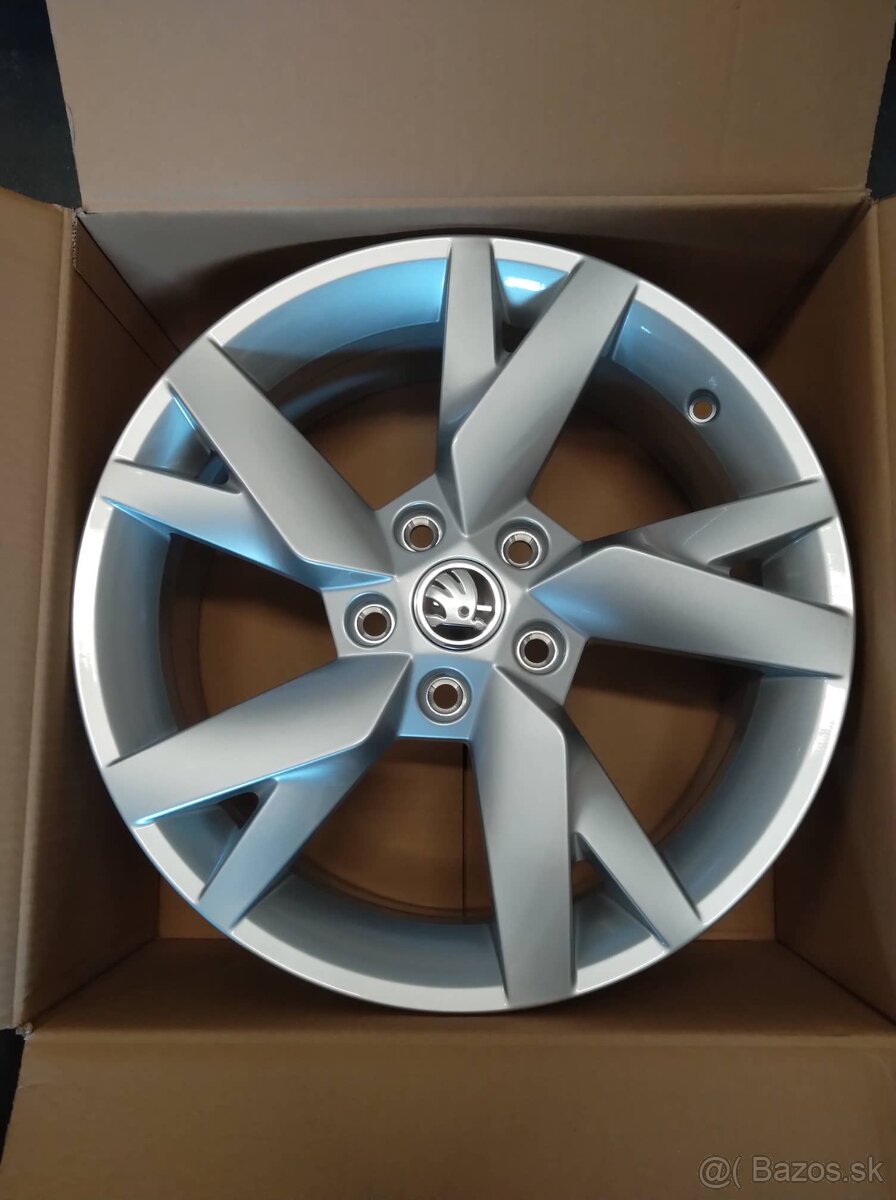 17" zimná sada ŠKODA OCTAVIA 4 originál.