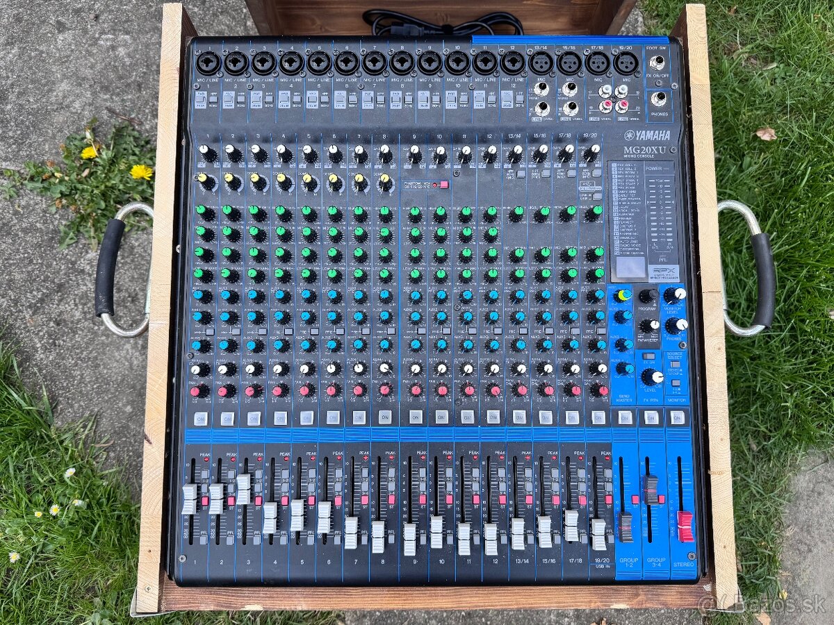 YAMAHA MG20XU mixpult