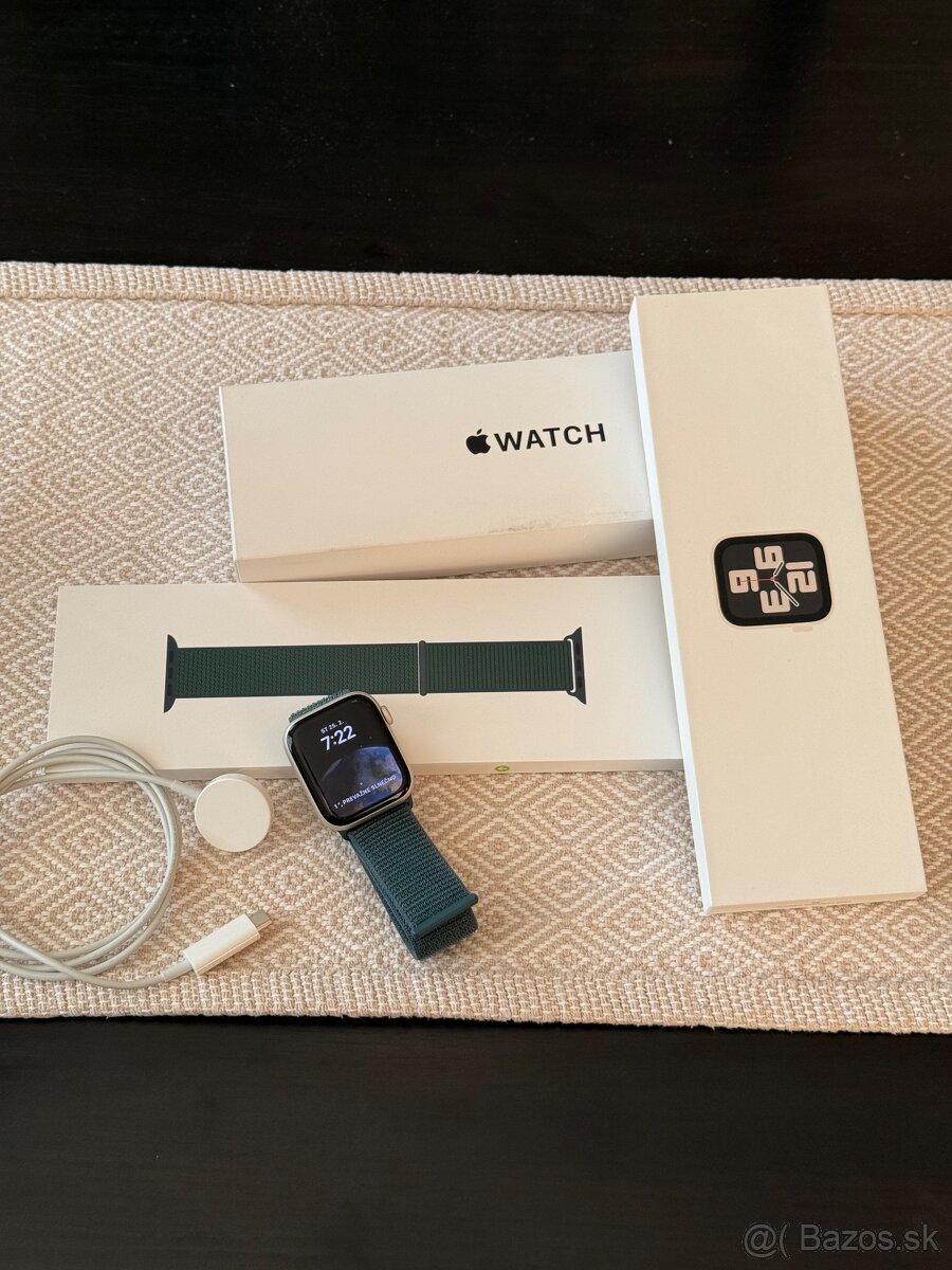  Apple Watch SE (2. generácie) 44mm