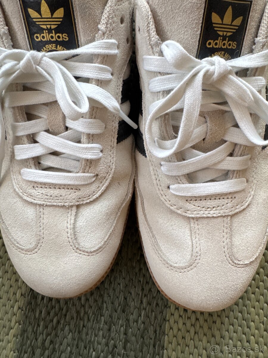 Adidas Samba nove