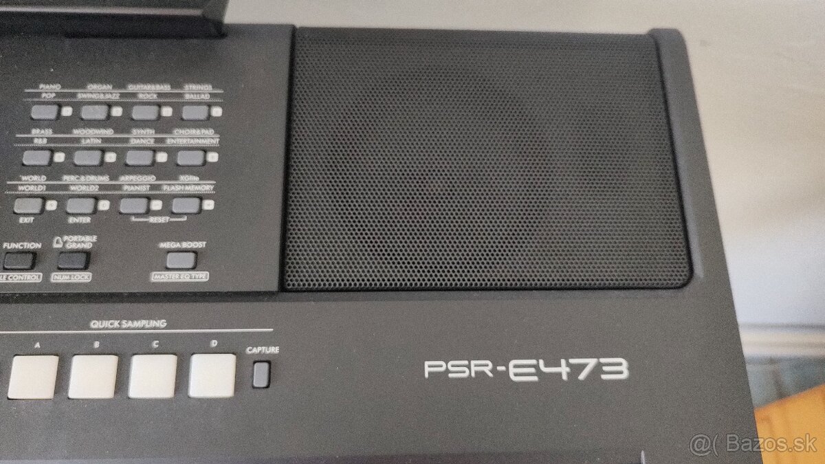 Keyboard YAMAHA