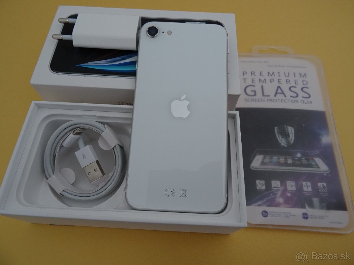 iPhone SE 2020 64GB WHITE - ZÁRUKA 1 ROK - VELMI DOBRÝ STAV