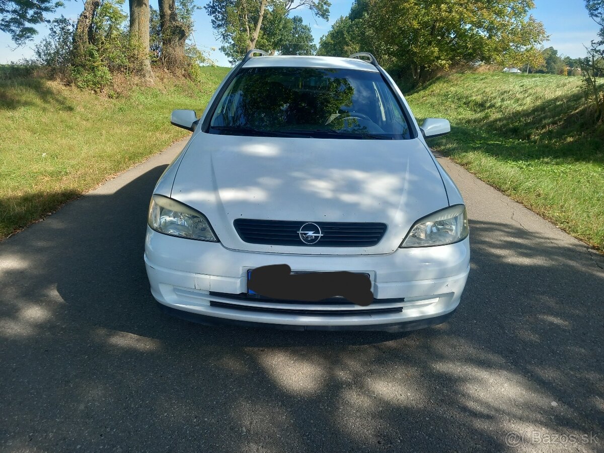Ponúkam na predaj opel astru  1.6 Benzin