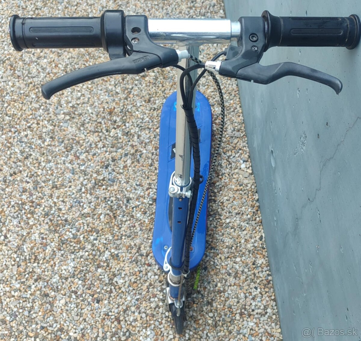 Elektrická kolobežka značky TAKIRA