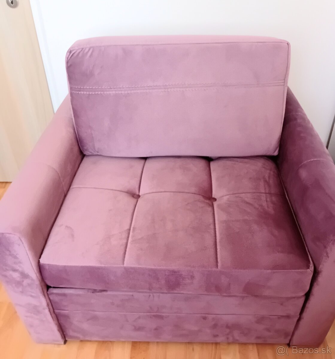 Moderné rozkladacie kreslo