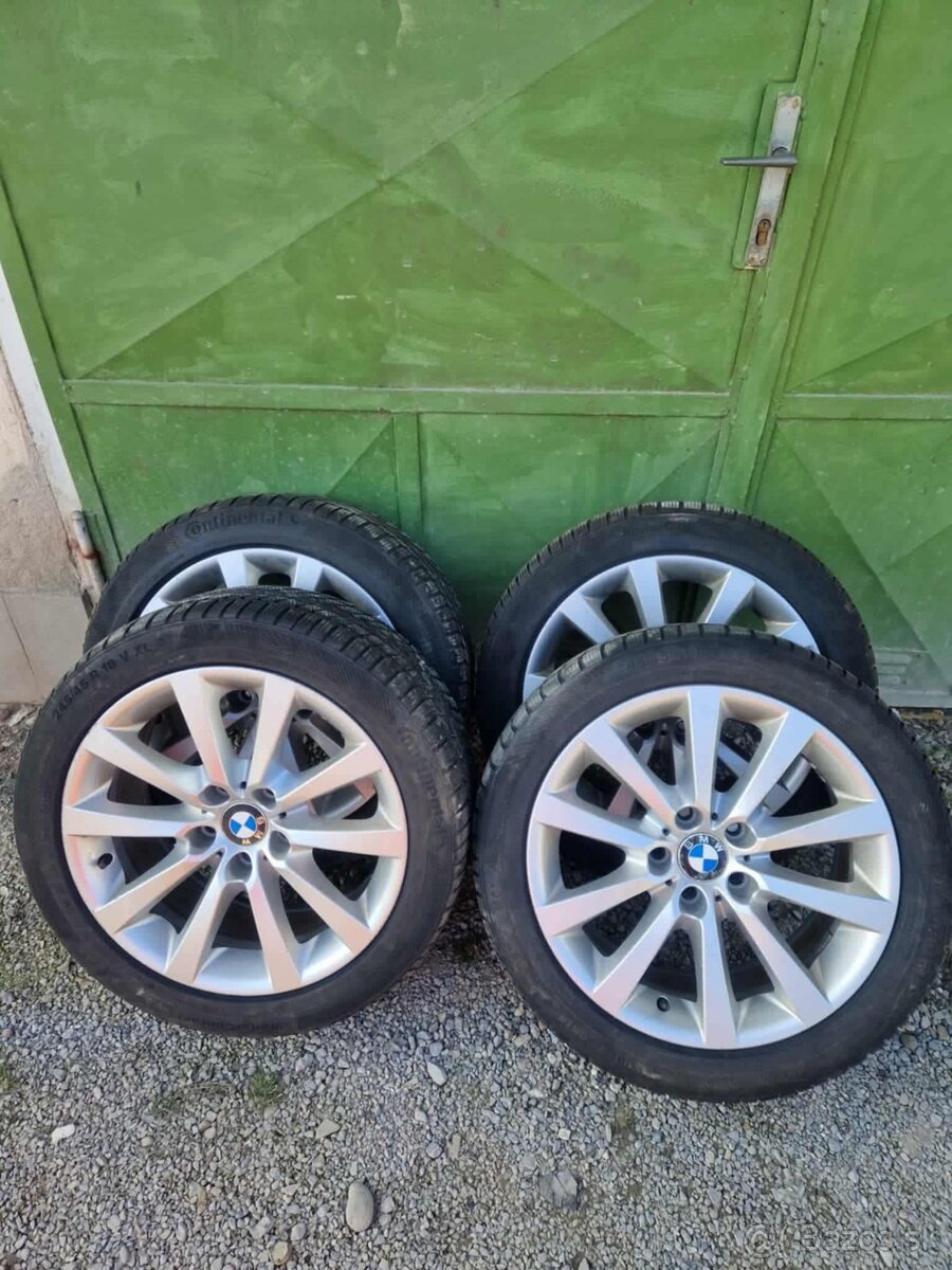 Zimne pneu na diskoch BMW r18