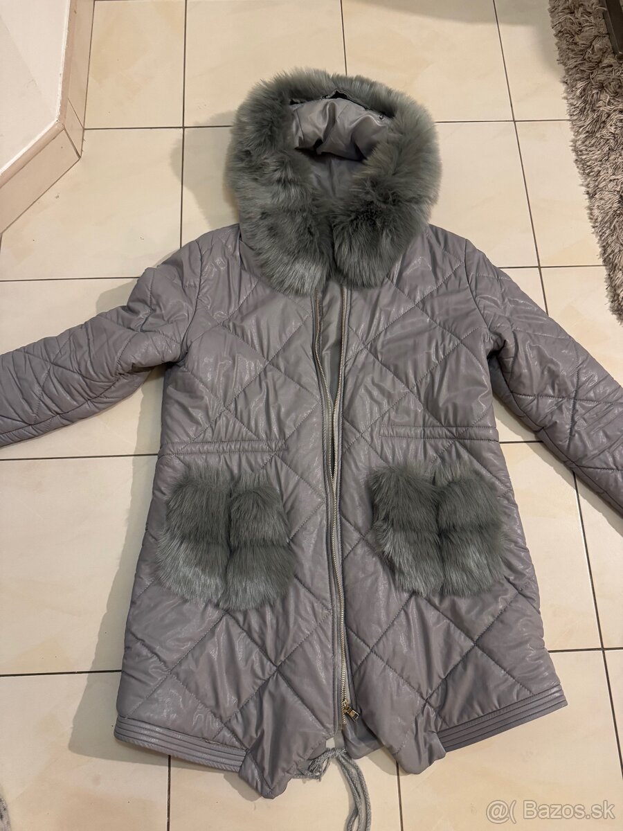 Damska moderna bunda velkost 38/40