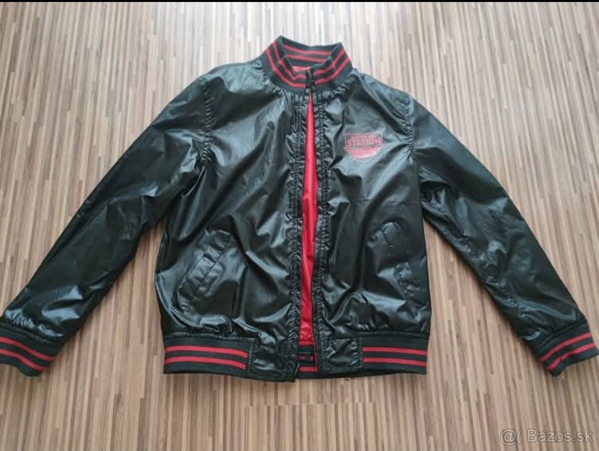 Prechodná chlapčenská bunda