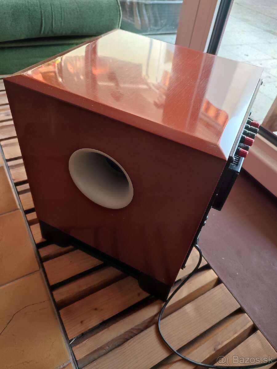 Predám subwoofer Yamaha YST-SW515