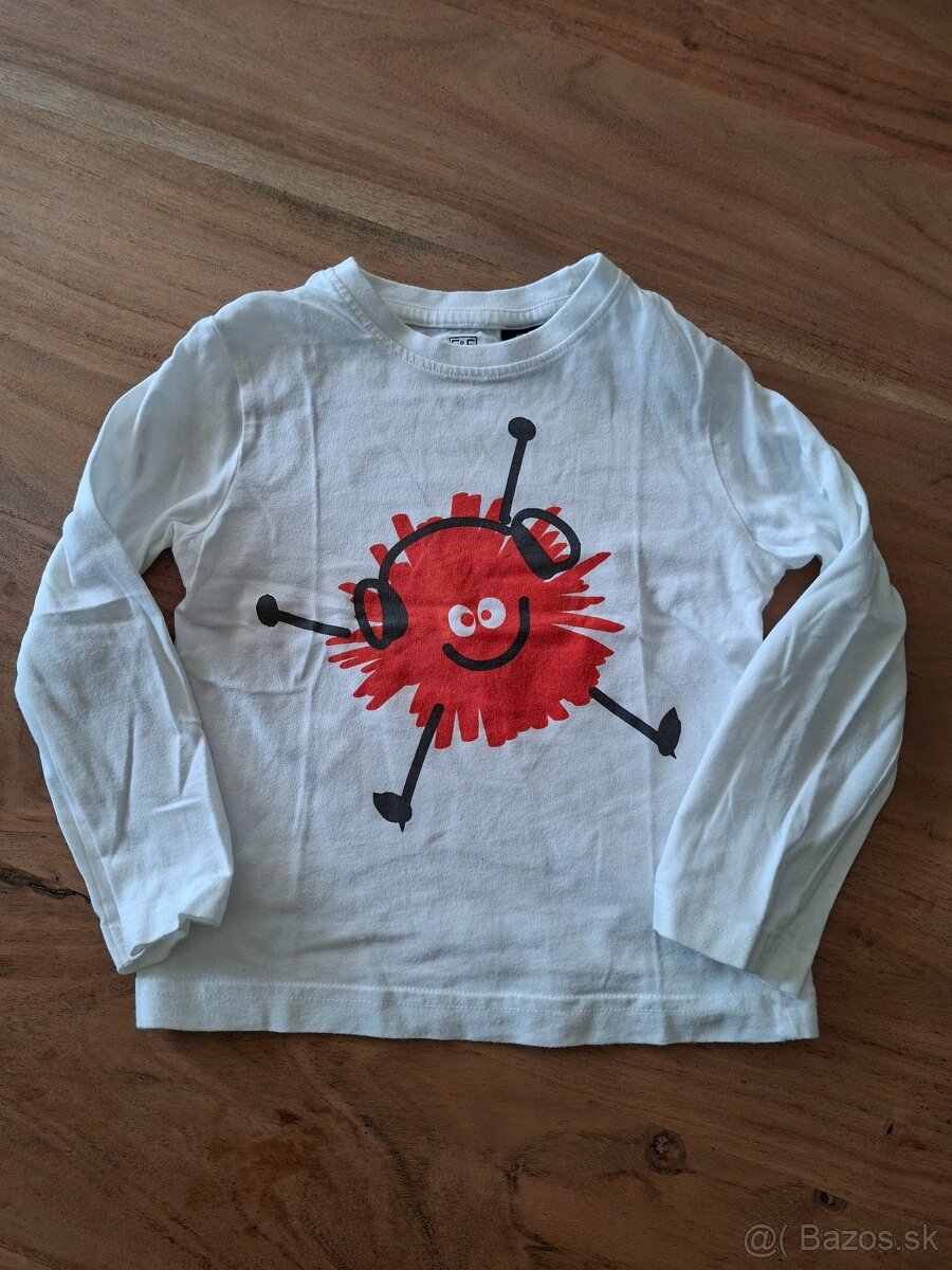 Biele tričko s červenou aplikáciou 98