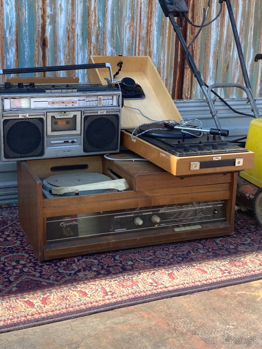 Rádiogramofony Tesla