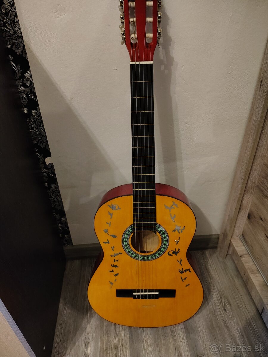 Akustická gitara