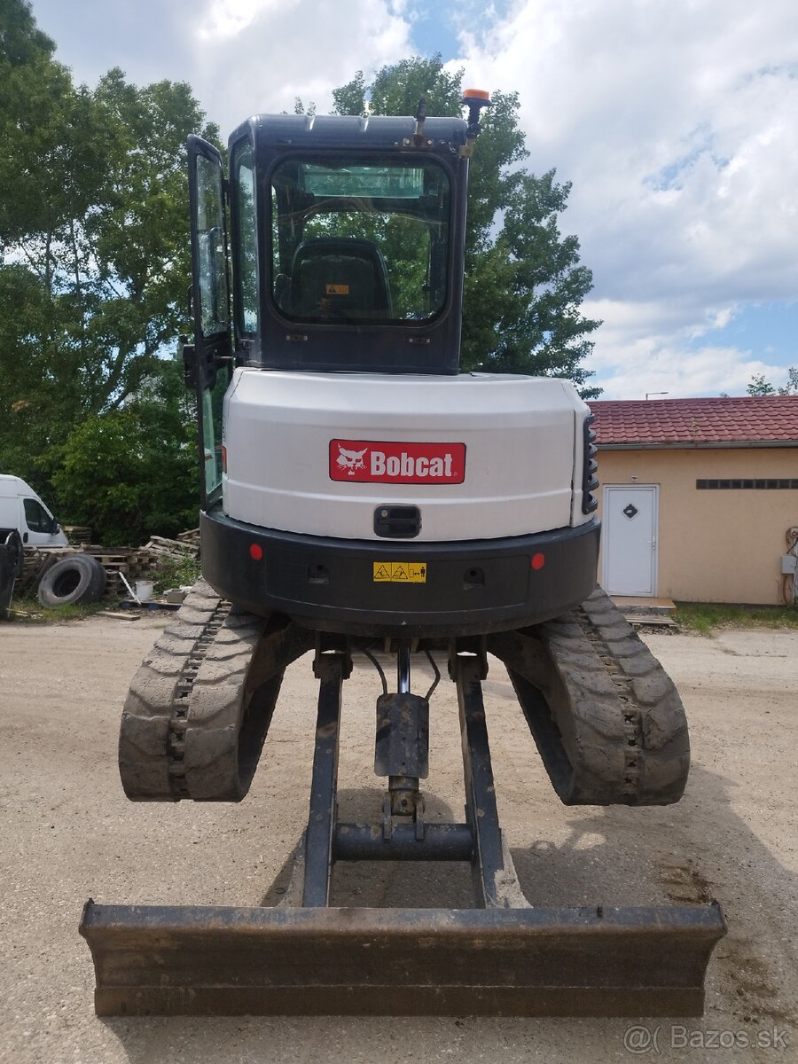 mini bager bobcat e45