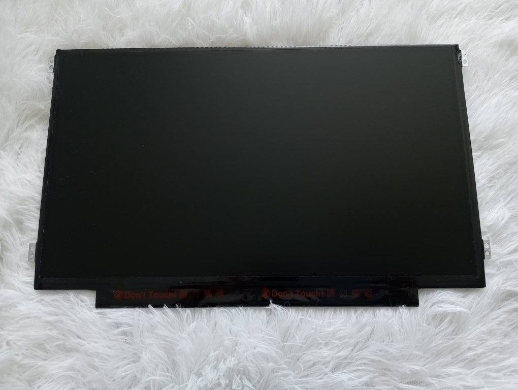 predám 11,6" Led slim displej B116XTN02