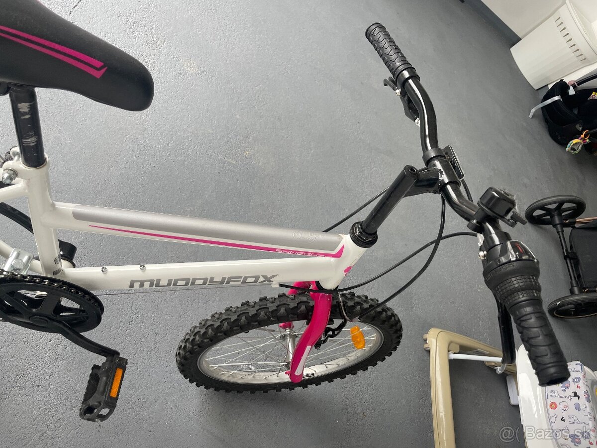 Predam dievcensky bicykel skoro ako novy