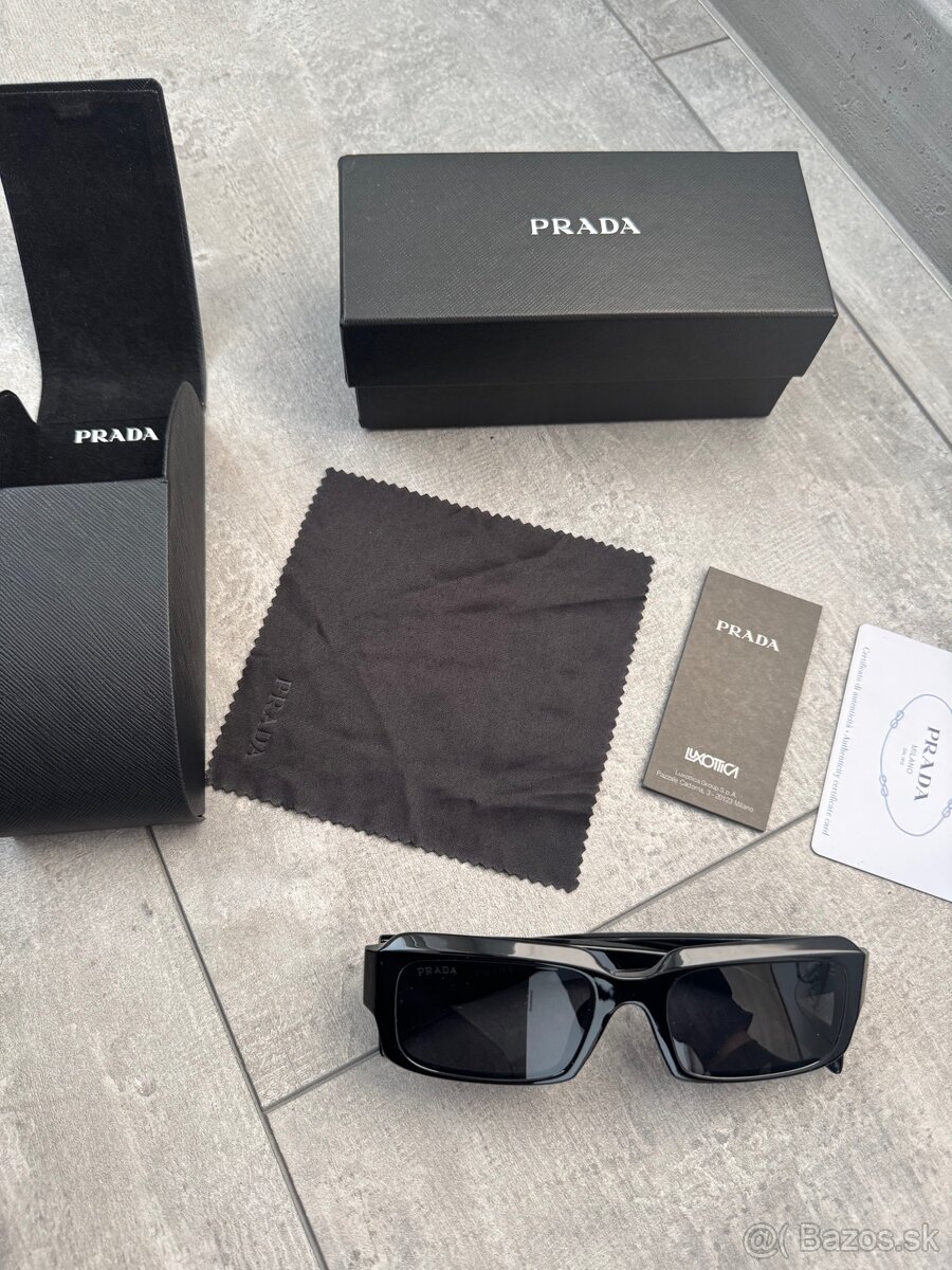 Prada slnečné okuliare