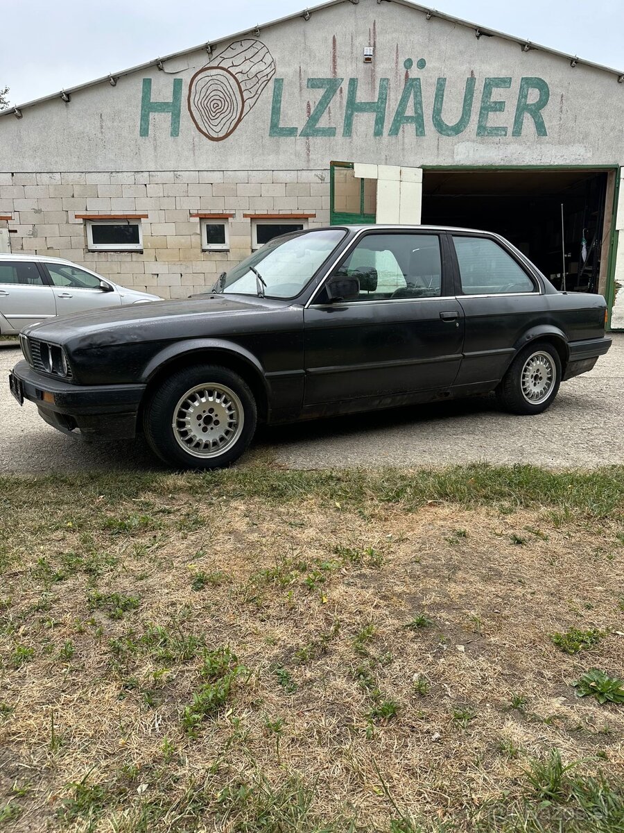 BMW E30 Coupe 318i