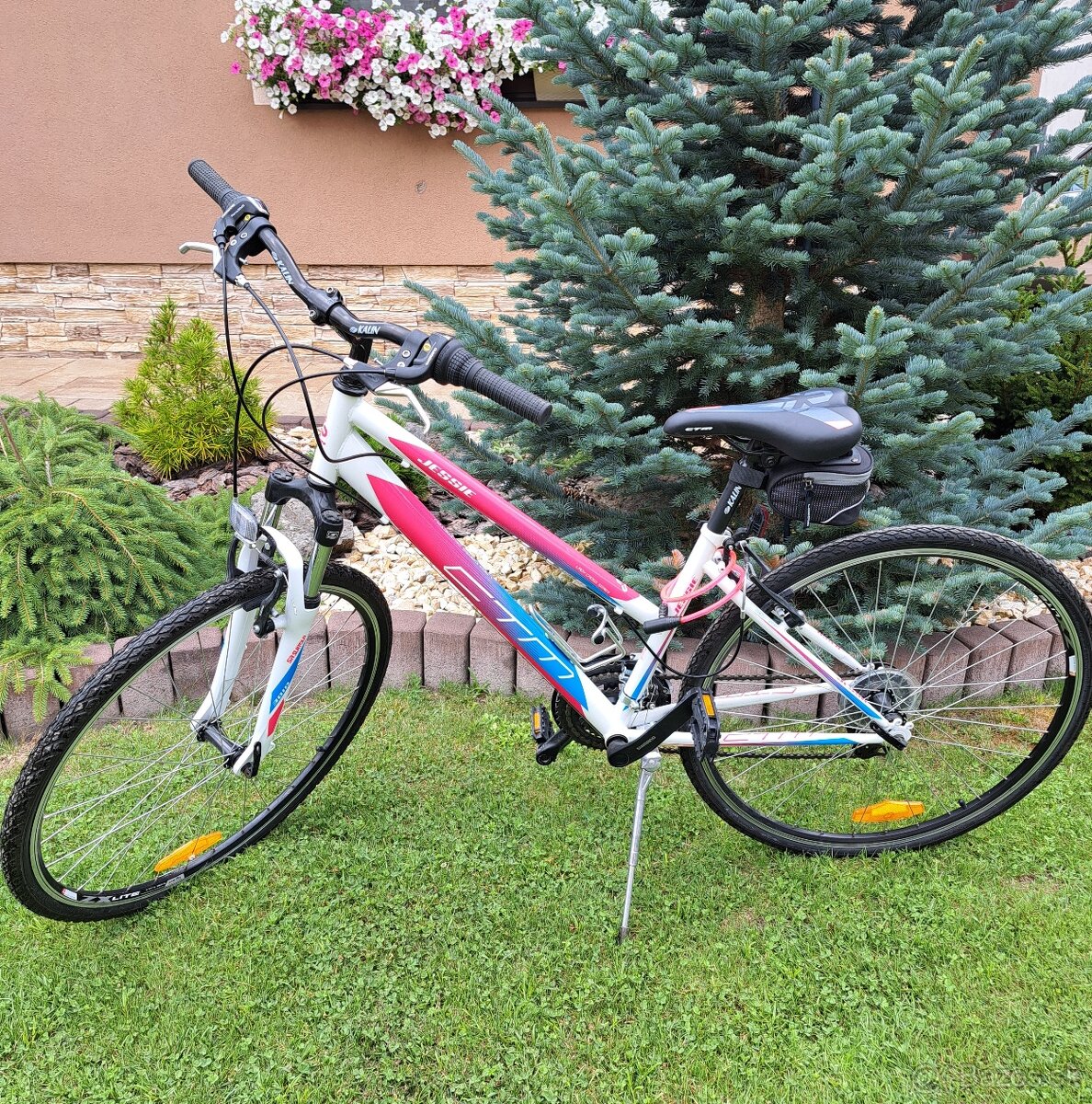 Bicykel zn. CTM Jessie