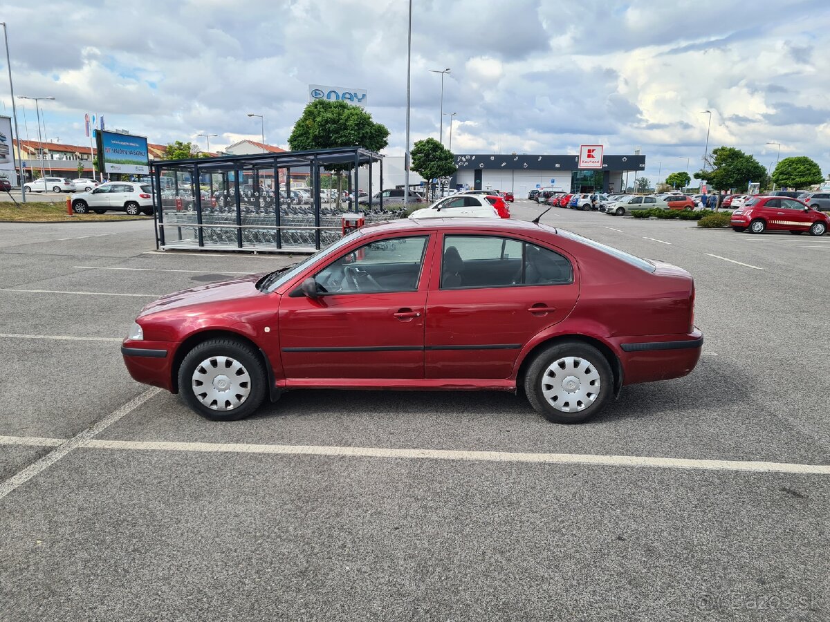 Škoda octavia 1.6 75kw Tour