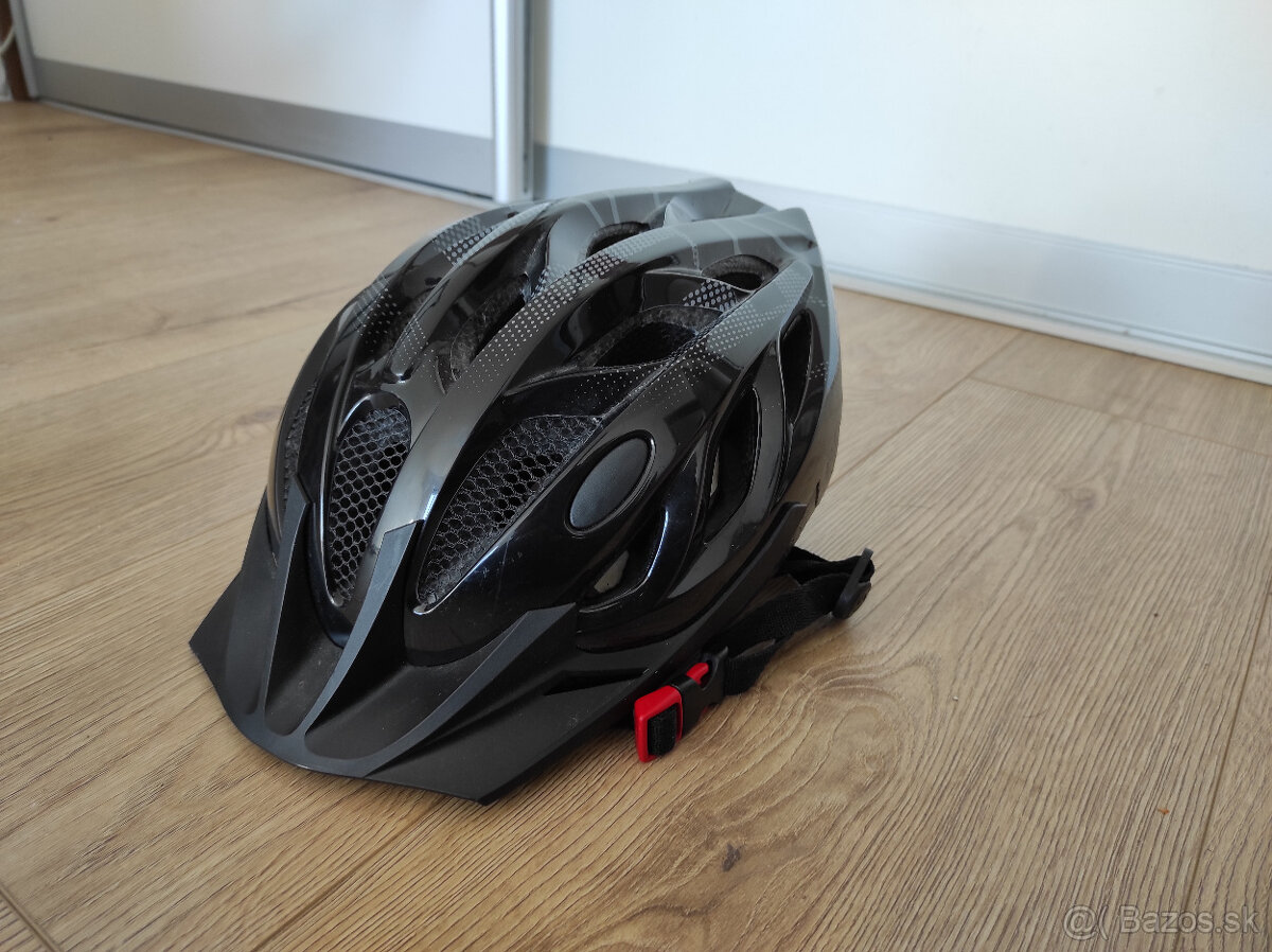 Prilba na bicykel - cierna.  Ako nova.